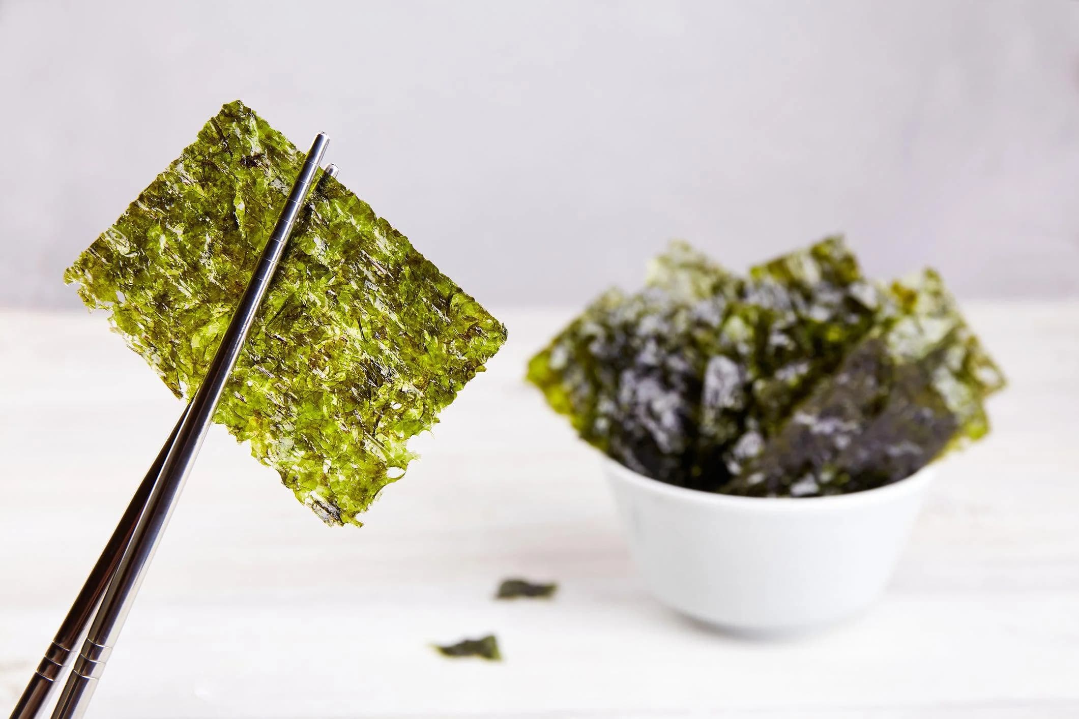 what-is-nori-seaweed-and-how-to-eat-it-japanese-taste