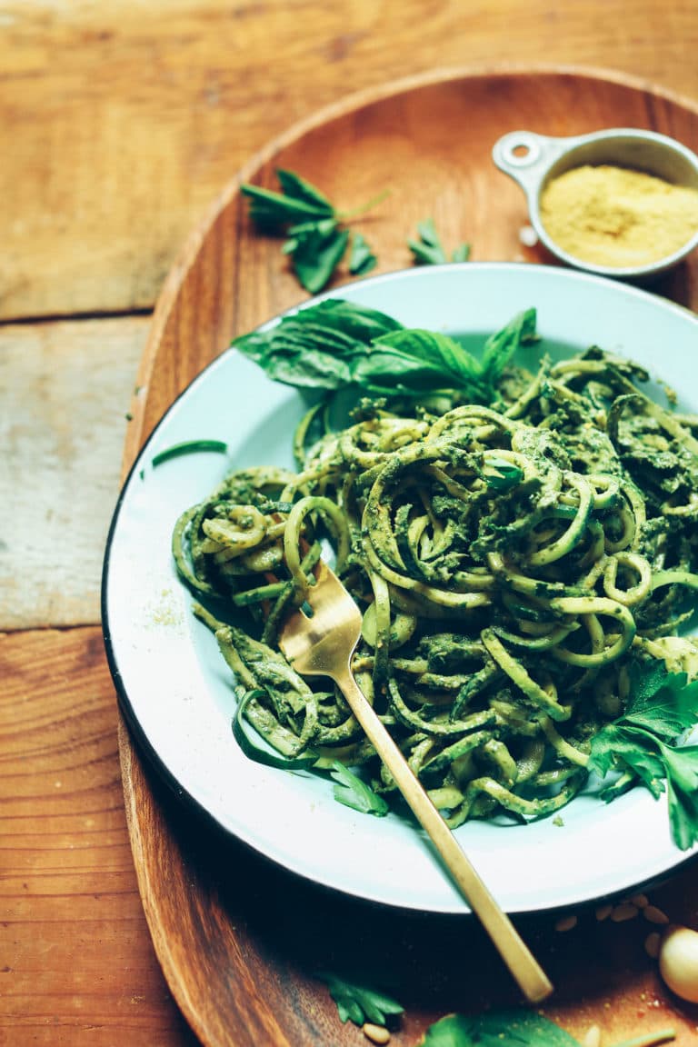 EASY-Vegan-Pesto-in-5-minutes-No-oil-optional-big-flavor-SO-easy-vegan-glutenfree-pesto-recipe-healthy-minimalistbaker-768x1152