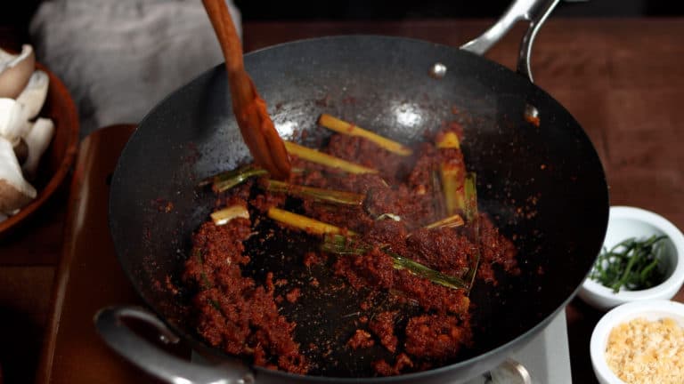 Vegan-Rendang-Mushrooms-Step11-768x432