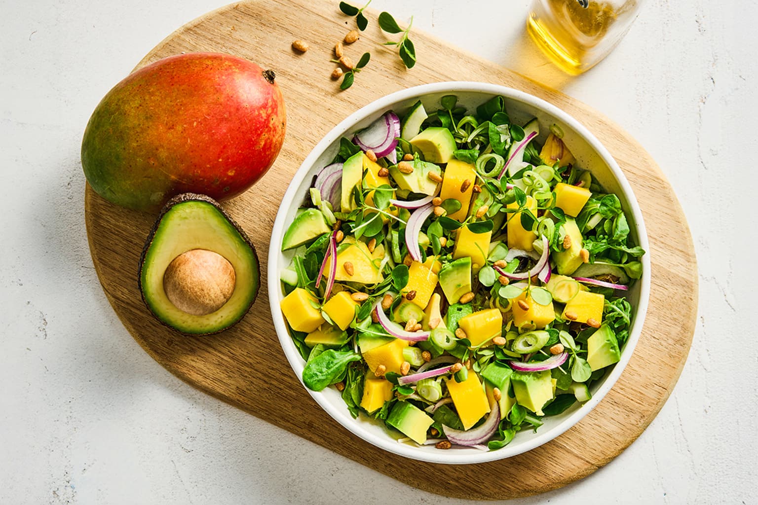mango-salade-met-groene-mini-asperges-en-passievruchtdressing1